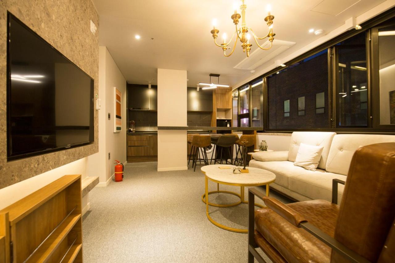 Uh Suite The Jongno Seúl Exterior foto